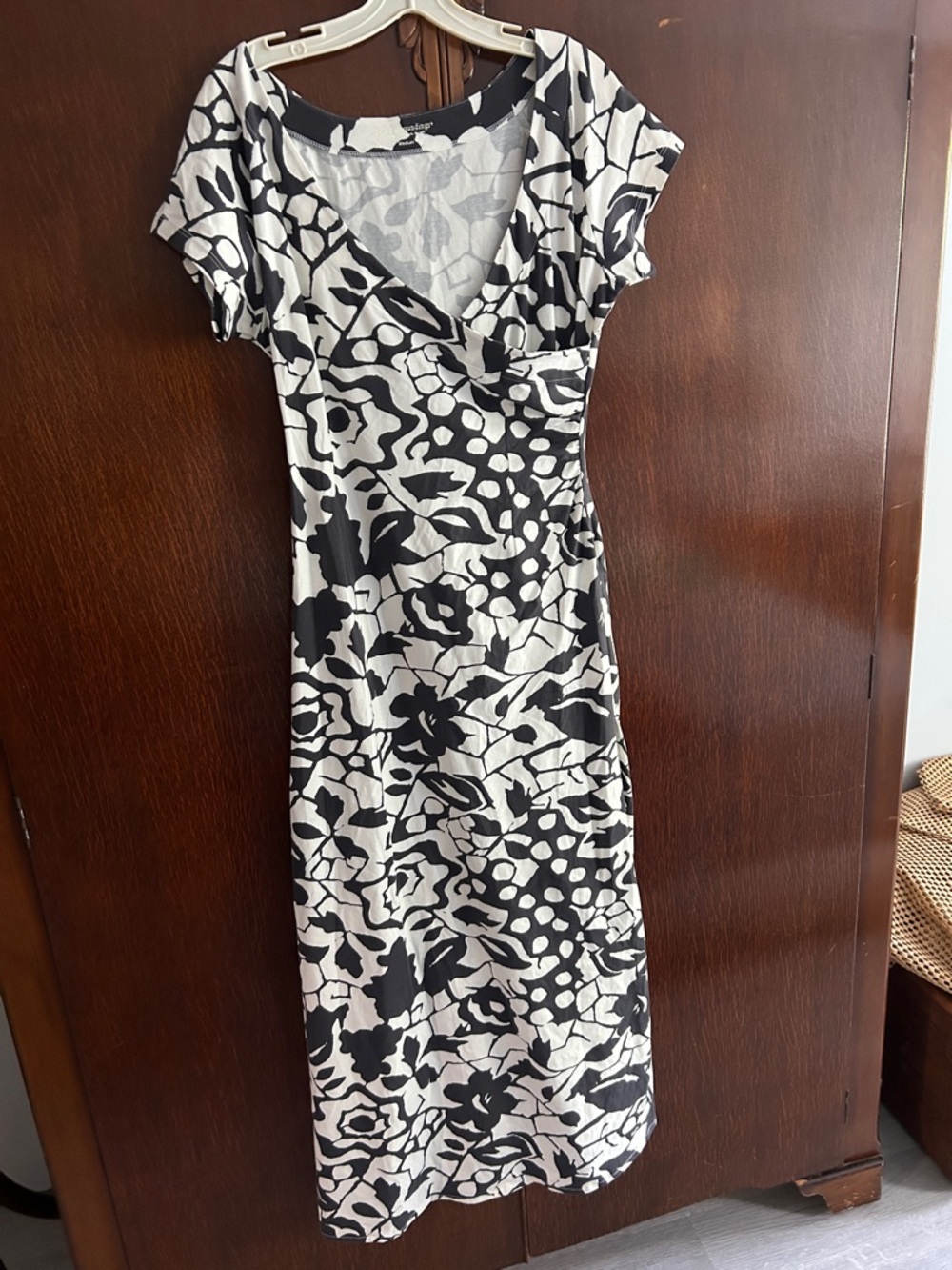 Soft Surroundings Black & White Floral V-Neck Maxi Dress
